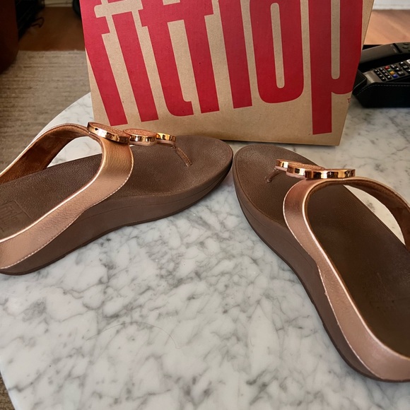 Fitflop Halo Toe Thong Sandals Rose Gold Size 7 - Picture 5 of 6